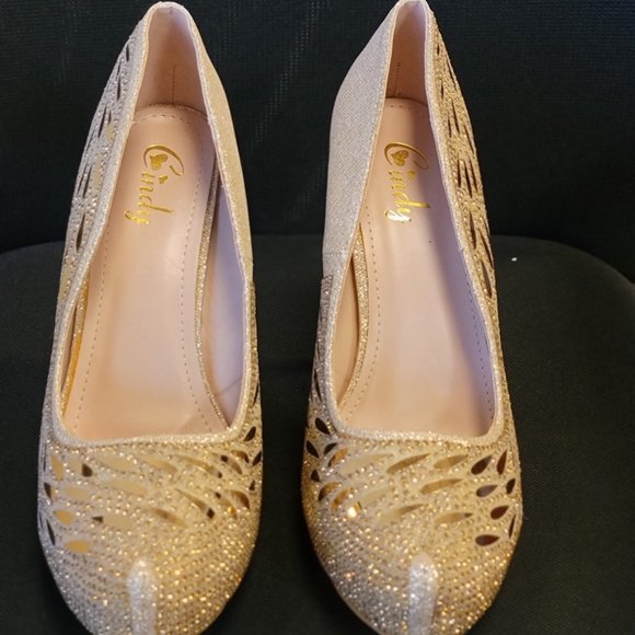 WOMENS HEELS - Picture 3 of 3